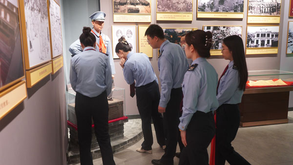 南下黄埔.jpg 南下黄埔.jpg