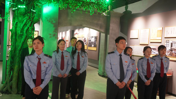 血洒武昌.jpg 血洒武昌.jpg